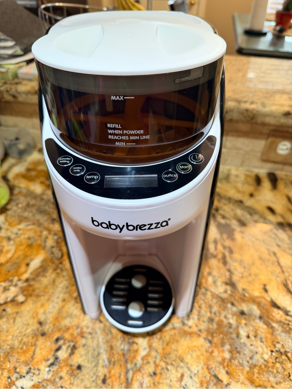 Baby Brezza Formula Pro Bottle Maker - White like a new
